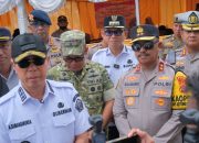 Kapolda Sultra dan Gubernur Tinjau Puncak Arus Mudik di Pelabuhan Amolengo dan Torobulu